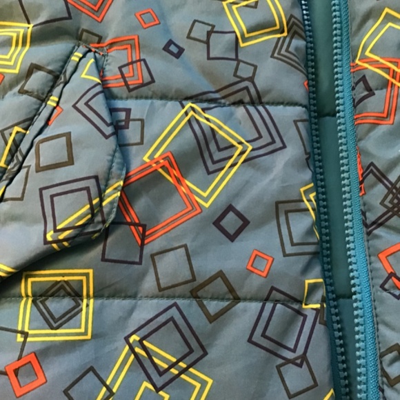 Nevada Kids Reversible Puff Vest - Picture 2 of 4